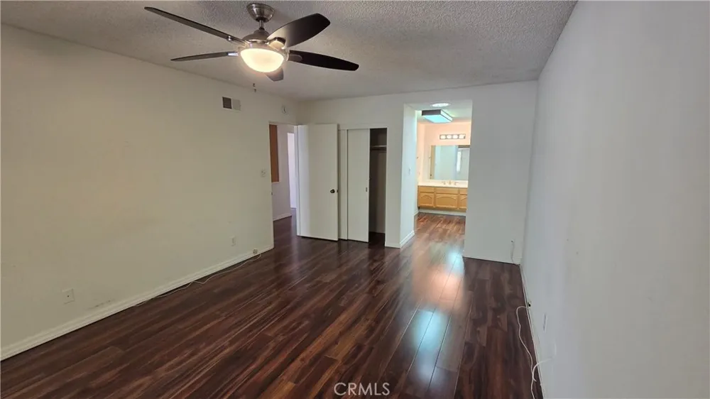 19340 Oak Crossing Newhall, CA 91321