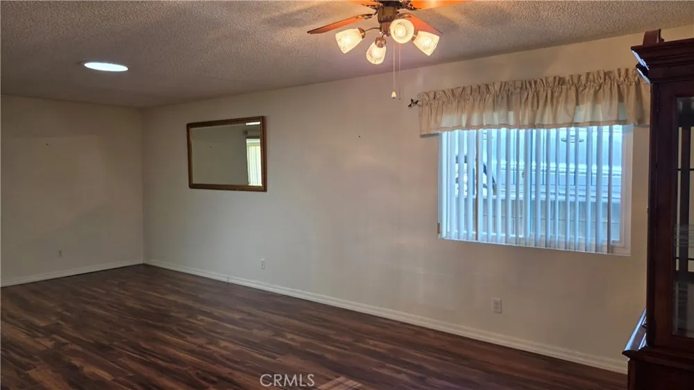 19340 Oak Crossing Newhall, CA 91321
