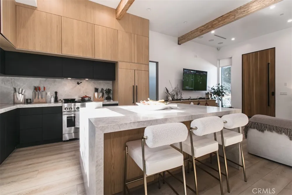 4620 Caritina Tarzana, CA 91356