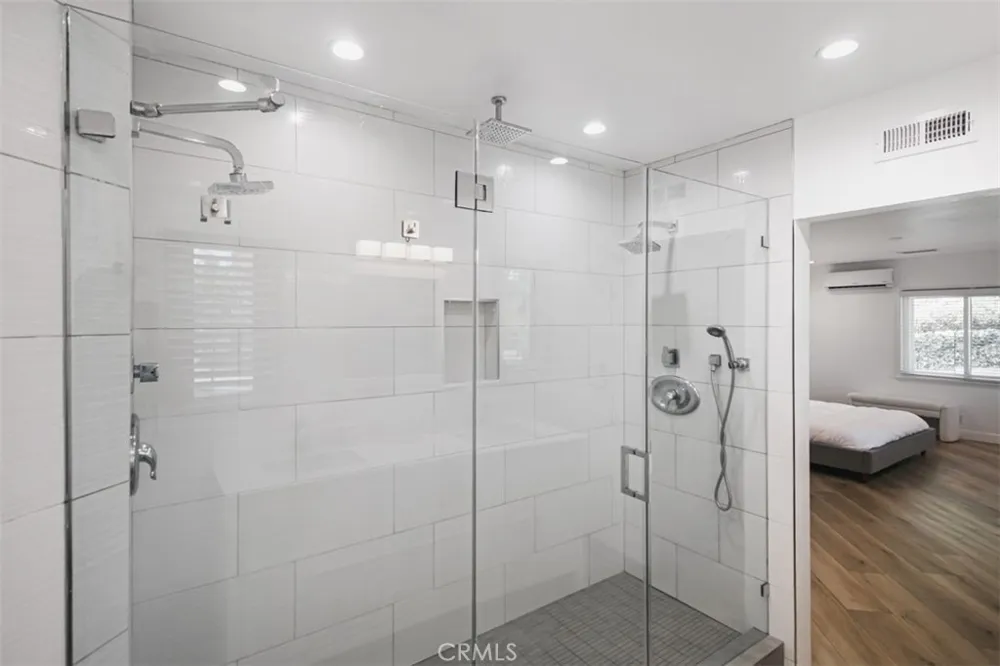4620 Caritina Tarzana, CA 91356