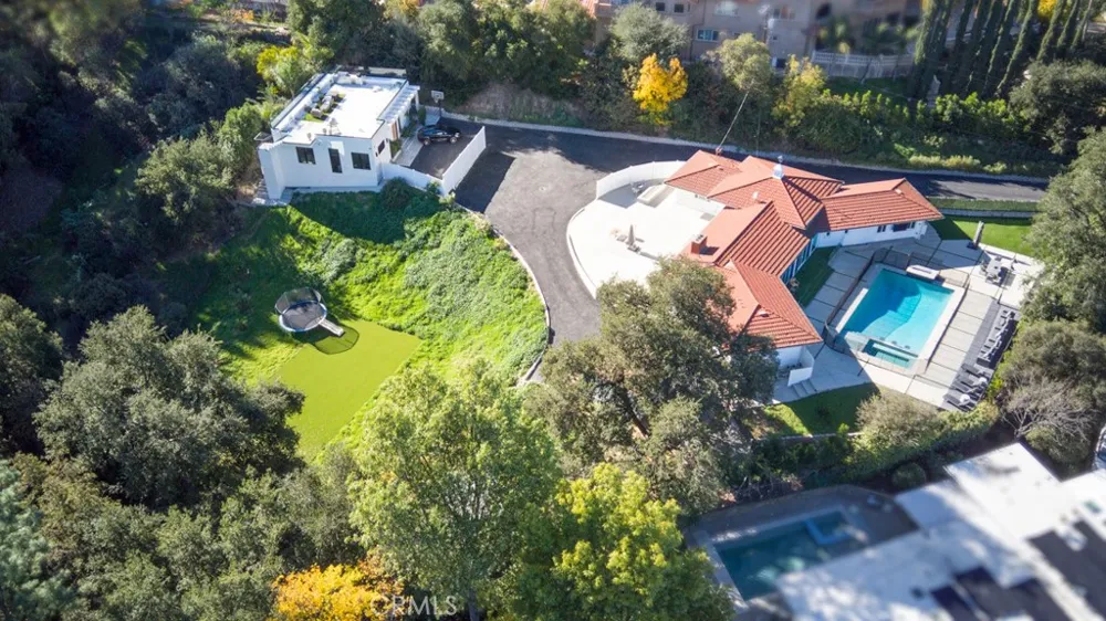 4620 Caritina Tarzana, CA 91356