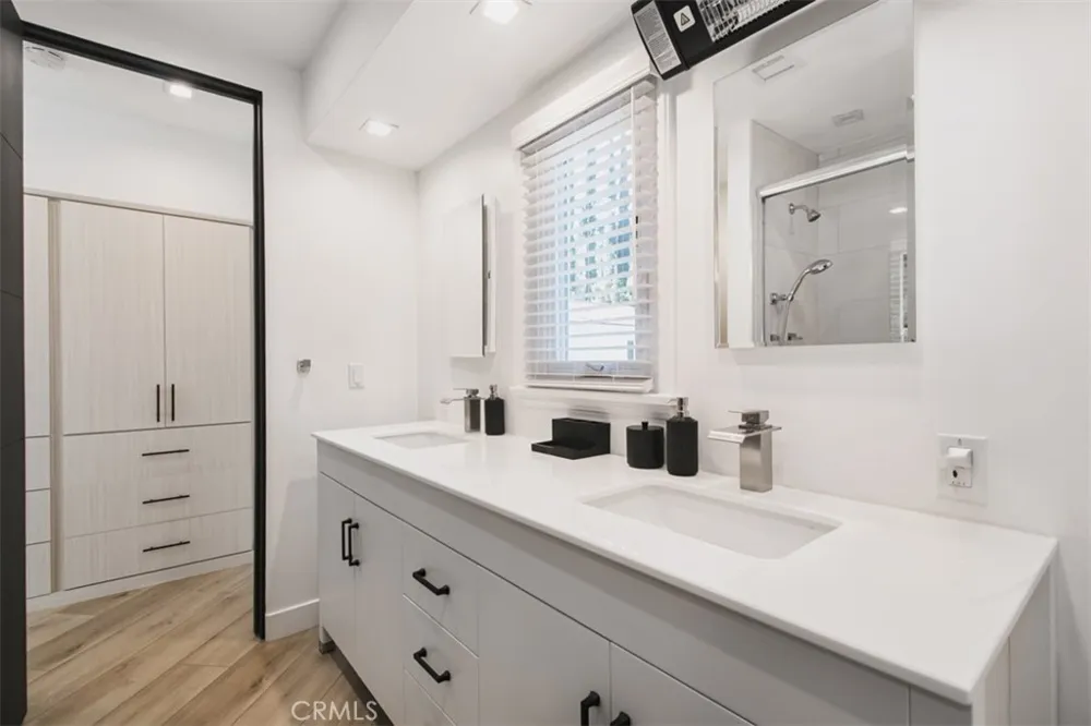 4620 Caritina Tarzana, CA 91356