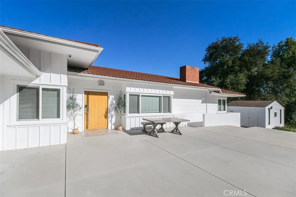 4620 Caritina Tarzana, CA 91356