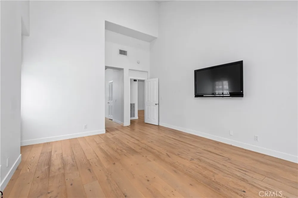 729 Maywood Court Westlake Village, CA 91362