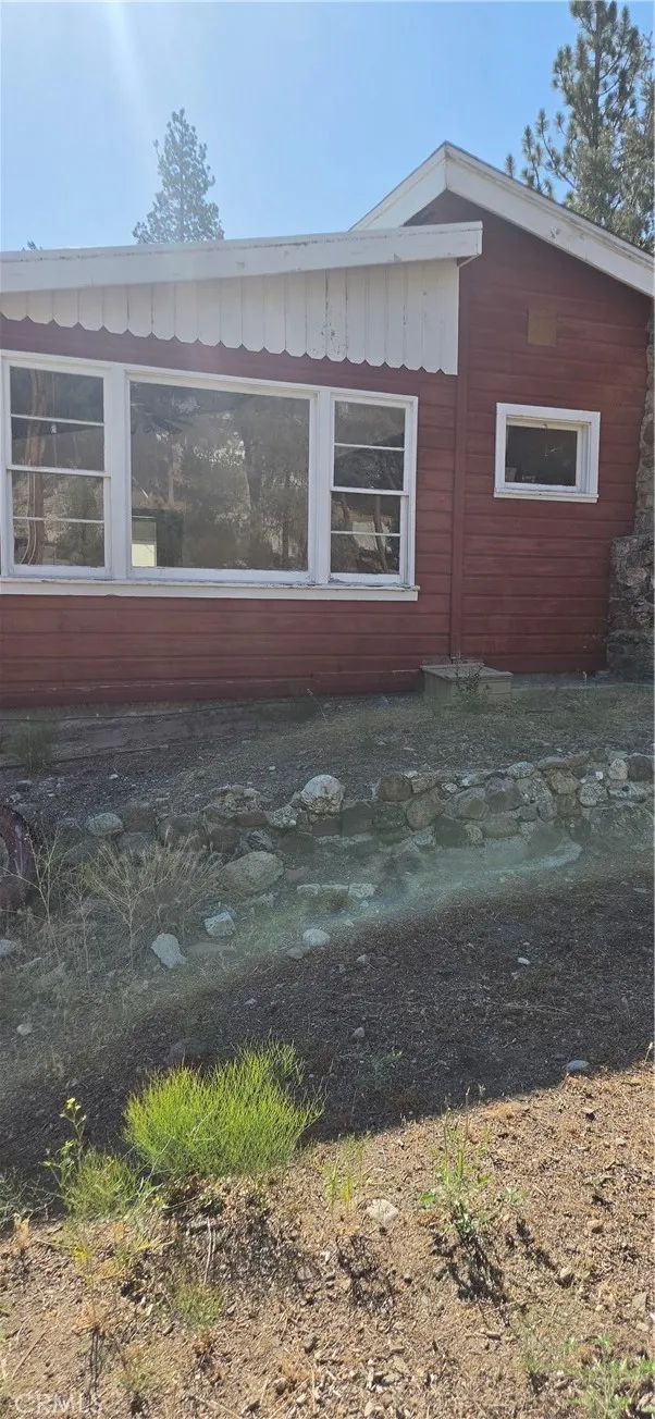6787 Lakeview Frazier Park, CA 93225