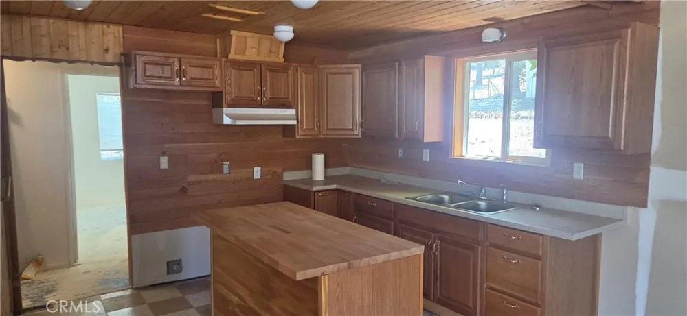 6787 Lakeview Frazier Park, CA 93225