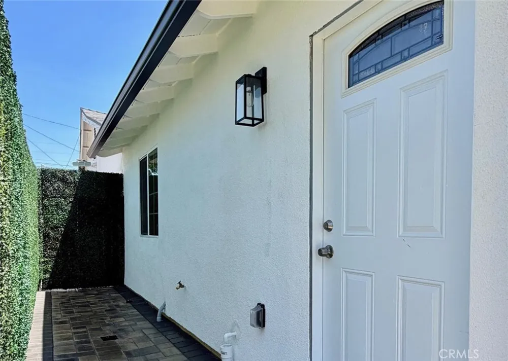 16117 Harvest Street Granada Hills, CA 91344