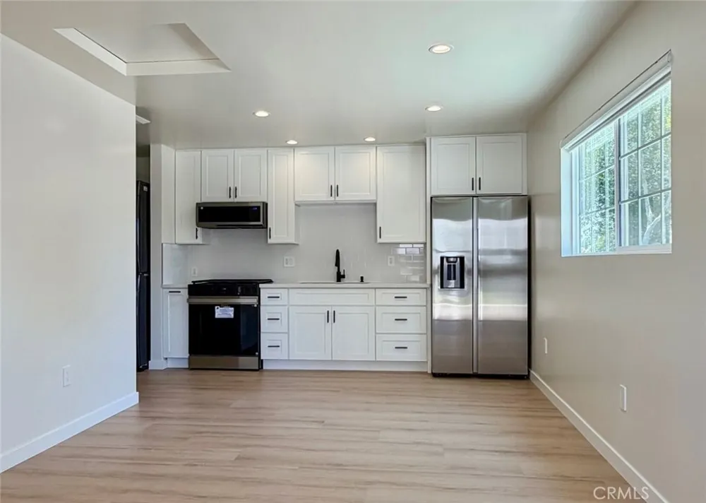 16117 Harvest Street Granada Hills, CA 91344