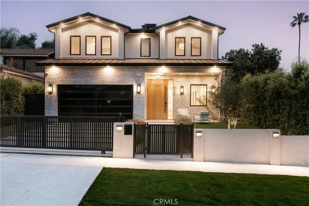 4275 Murietta Avenue Sherman Oaks, CA 91423