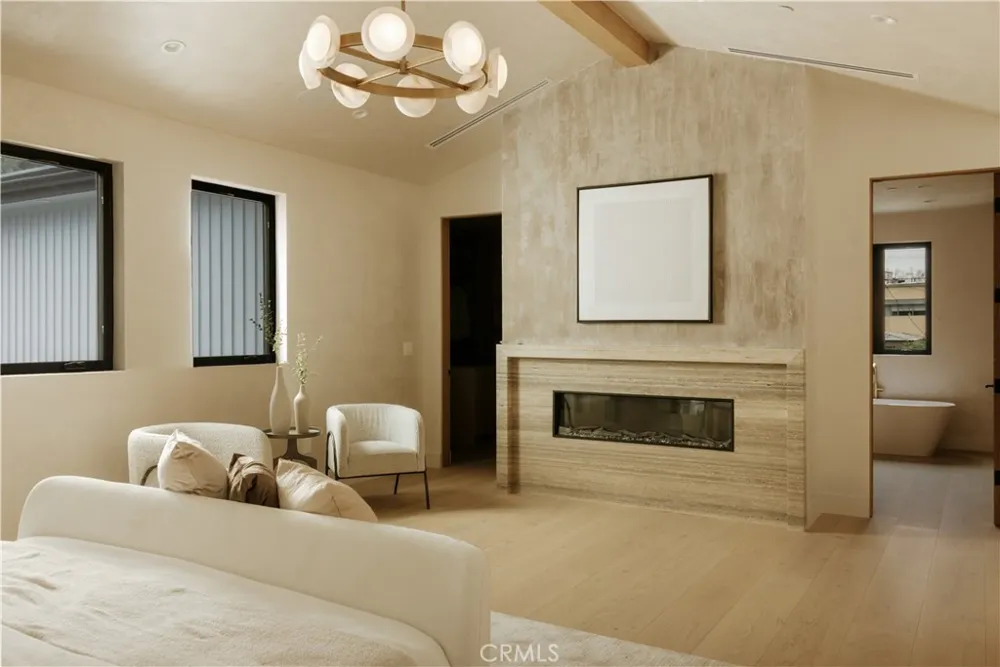 4275 Murietta Avenue Sherman Oaks, CA 91423