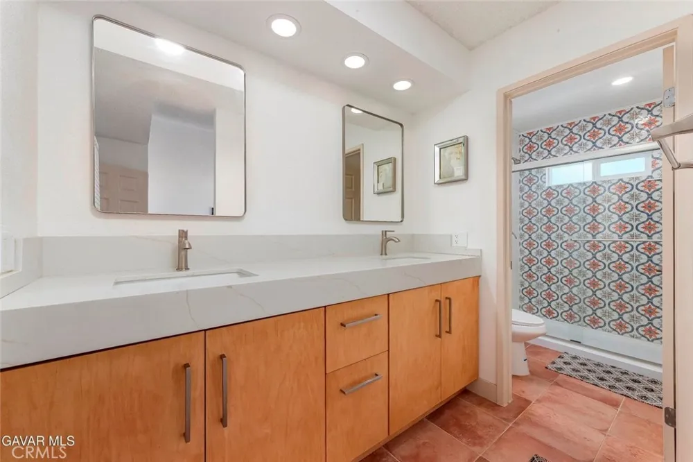 42502 52nd W Quartz Hill, CA 93536