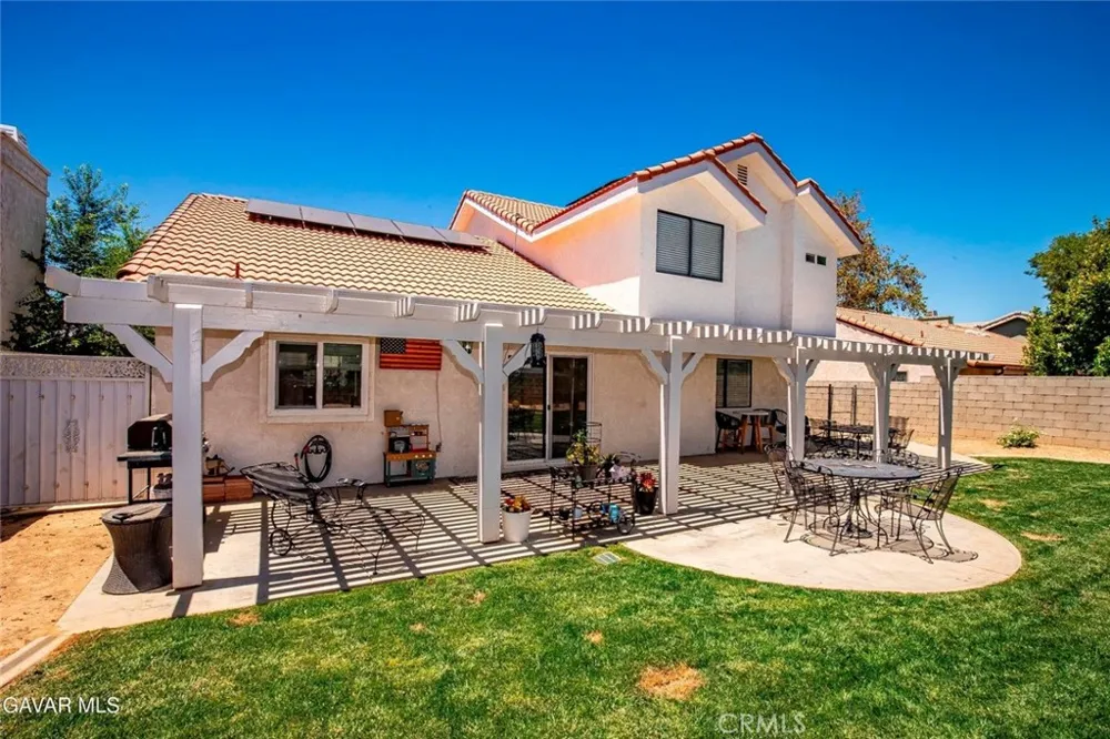 42502 52nd W Quartz Hill, CA 93536