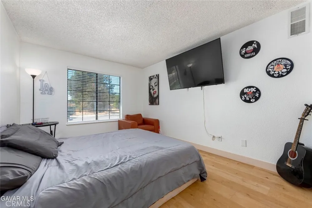 42502 52nd W Quartz Hill, CA 93536
