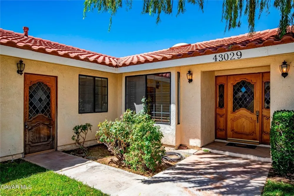 43029 Ed Halley Lancaster, CA 93536