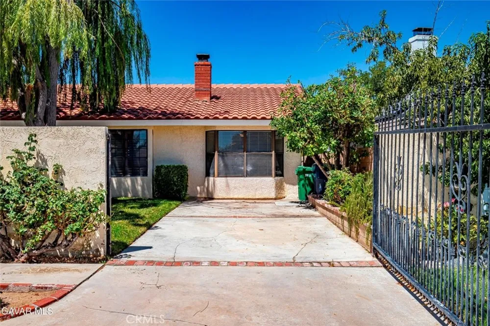 43029 Ed Halley Lancaster, CA 93536