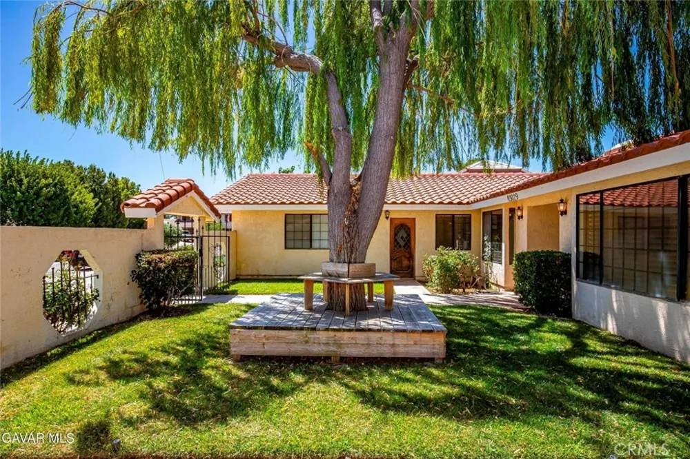 43029 Ed Halley Lancaster, CA 93536