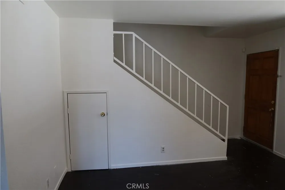 826 E Avenue J12 #2 Lancaster, CA 93535
