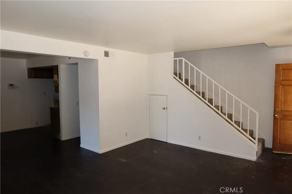 826 E Avenue J12 #2 Lancaster, CA 93535