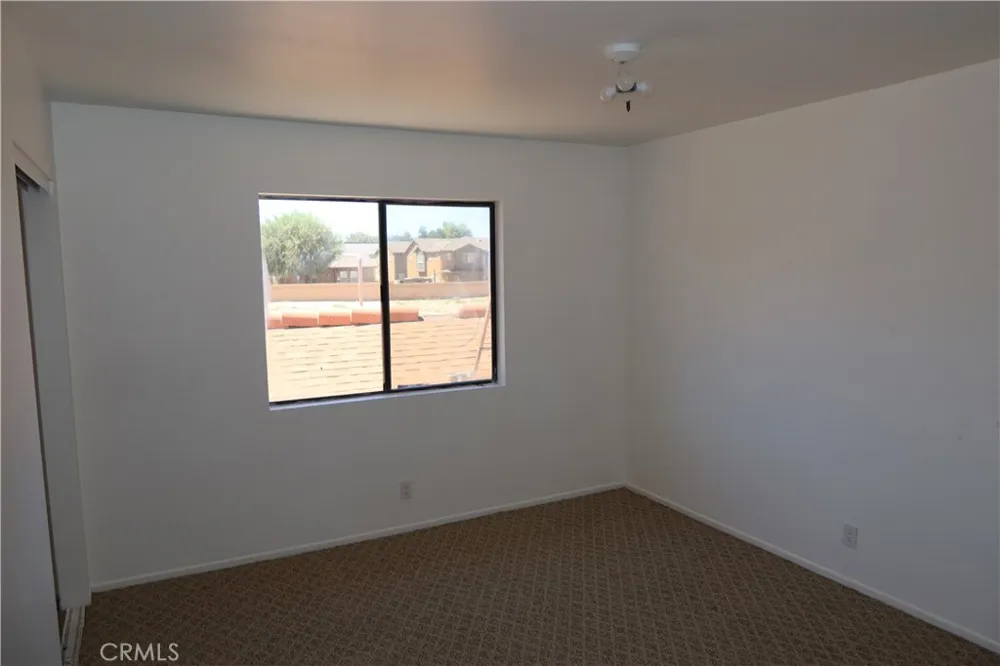 826 E Avenue J12 #2 Lancaster, CA 93535