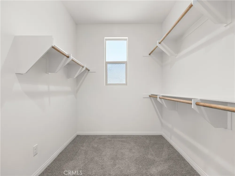27448 Pioneer Court Valencia, CA 91381