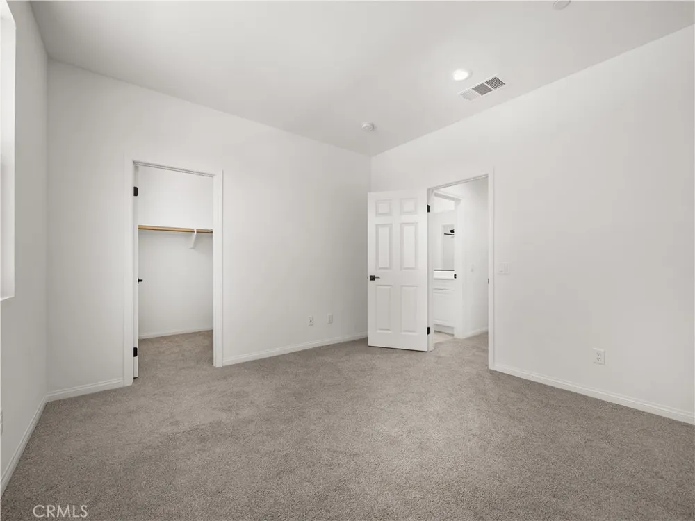 27448 Pioneer Court Valencia, CA 91381