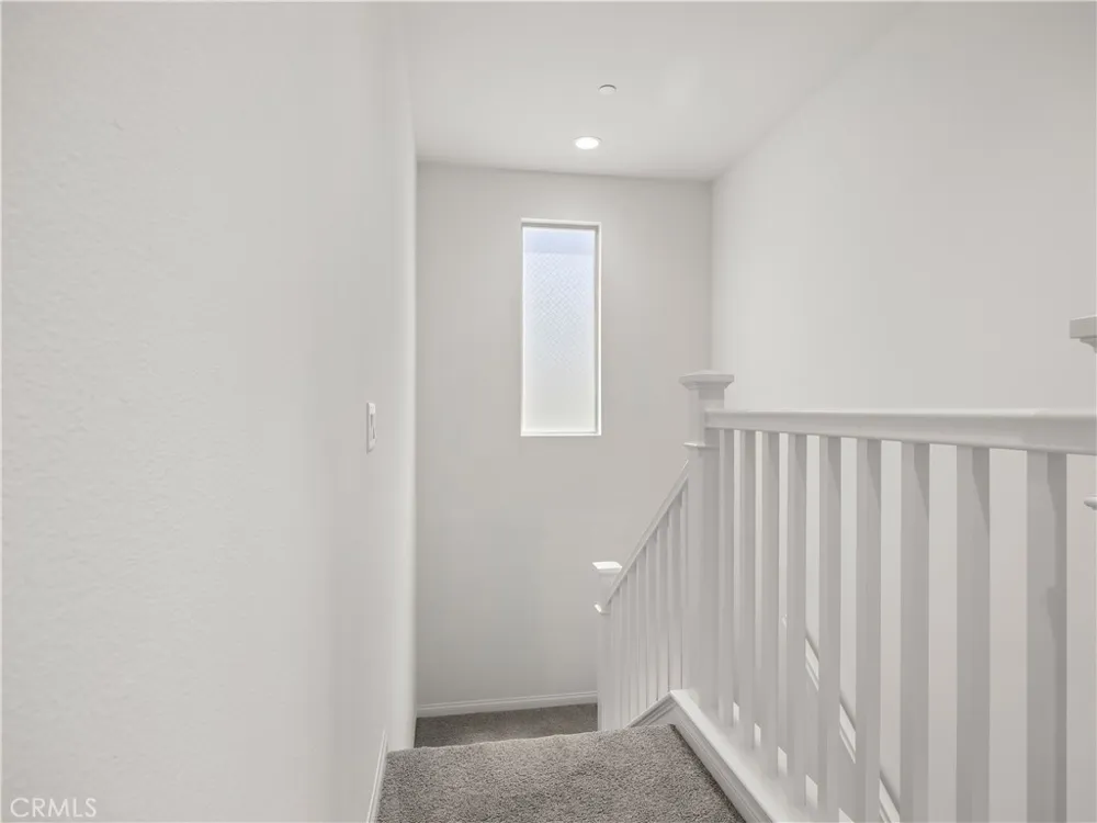 27448 Pioneer Court Valencia, CA 91381