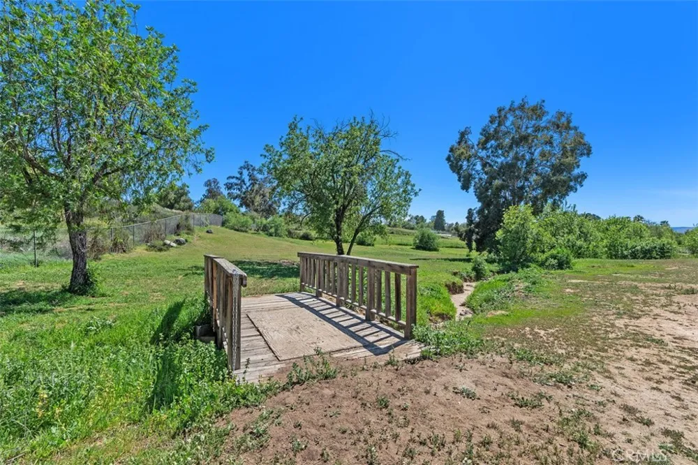 37790 Los Alamos Road Murrieta, CA 92563