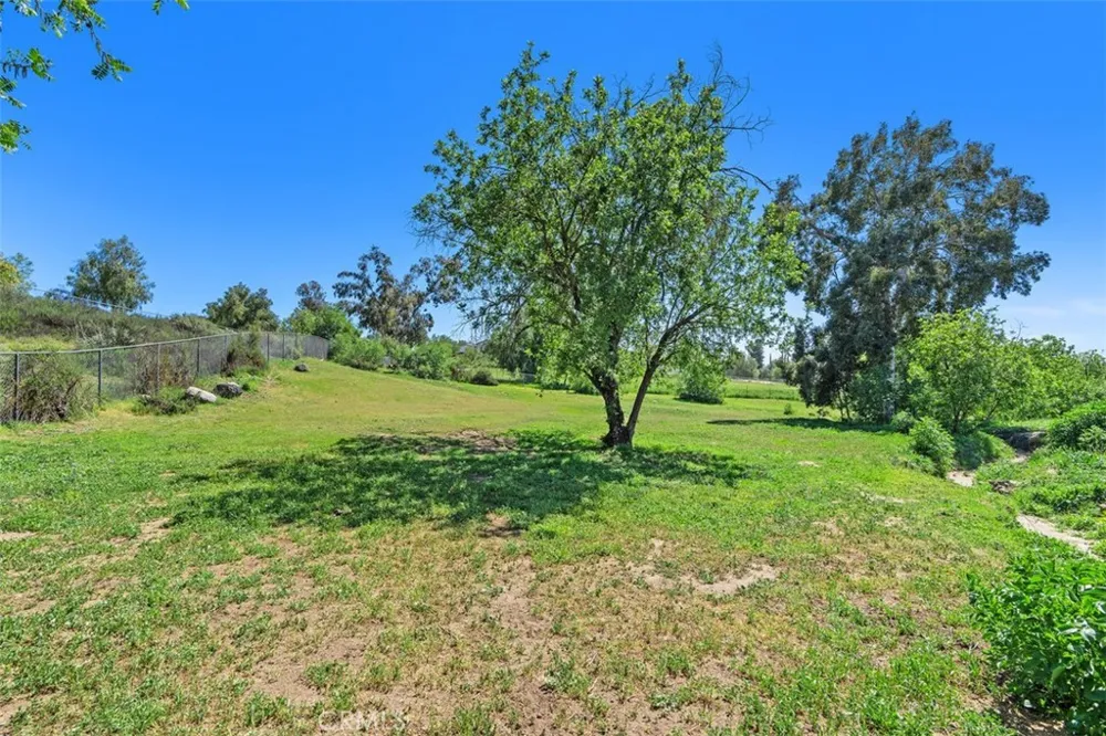 37790 Los Alamos Road Murrieta, CA 92563