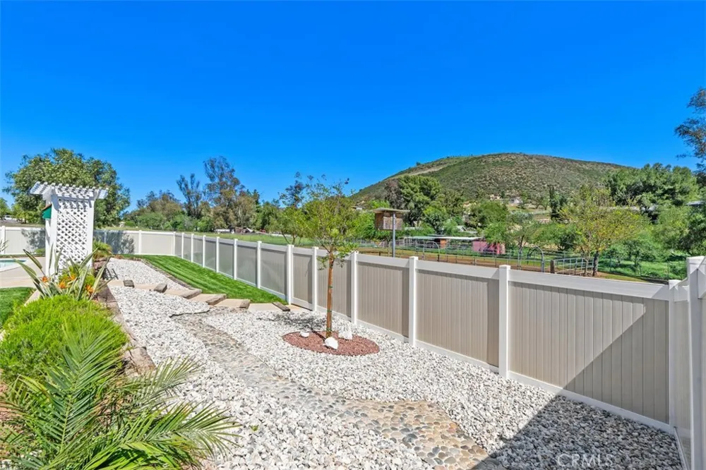 37790 Los Alamos Road Murrieta, CA 92563
