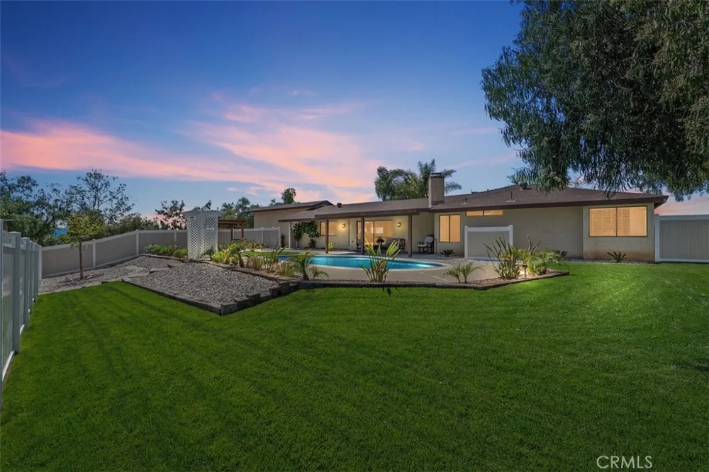 37790 Los Alamos Road Murrieta, CA 92563