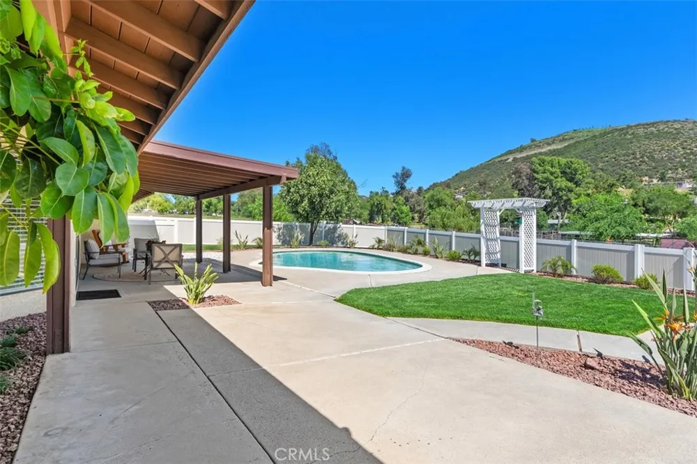 37790 Los Alamos Road Murrieta, CA 92563