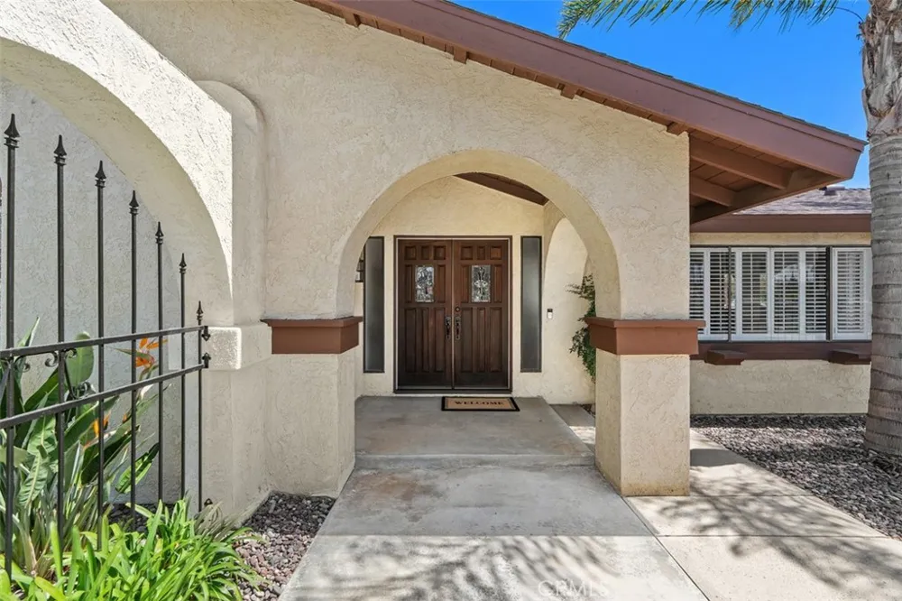 37790 Los Alamos Road Murrieta, CA 92563