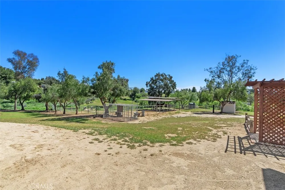 37790 Los Alamos Road Murrieta, CA 92563