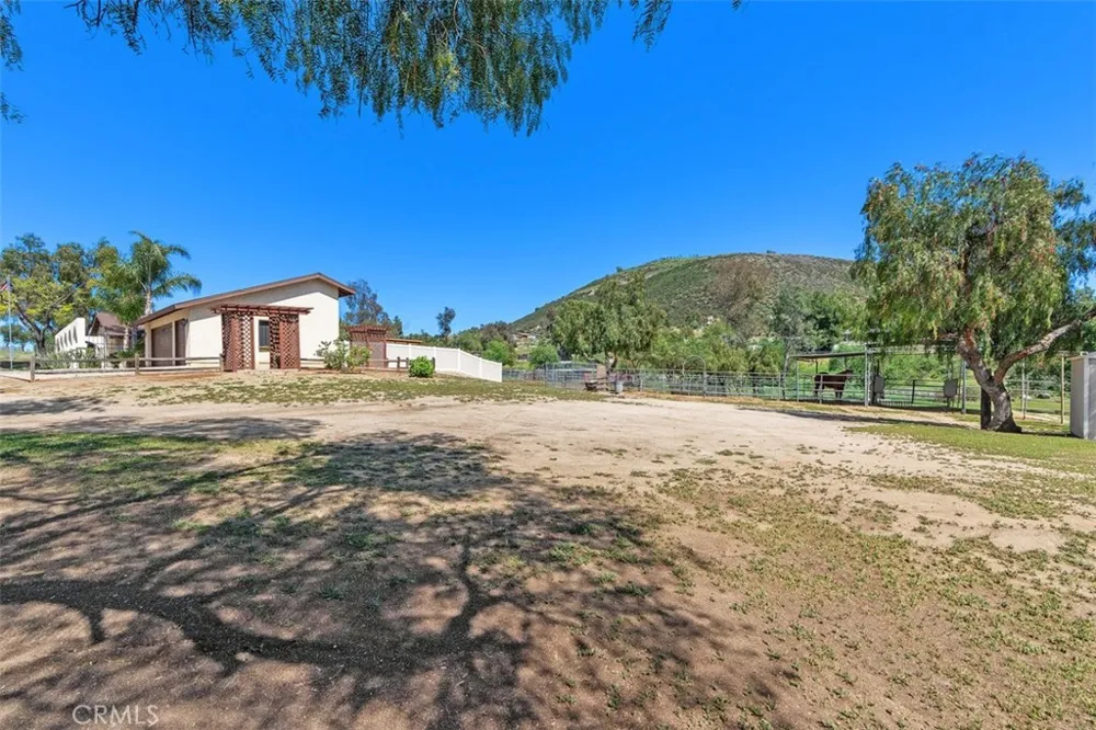 37790 Los Alamos Road Murrieta, CA 92563