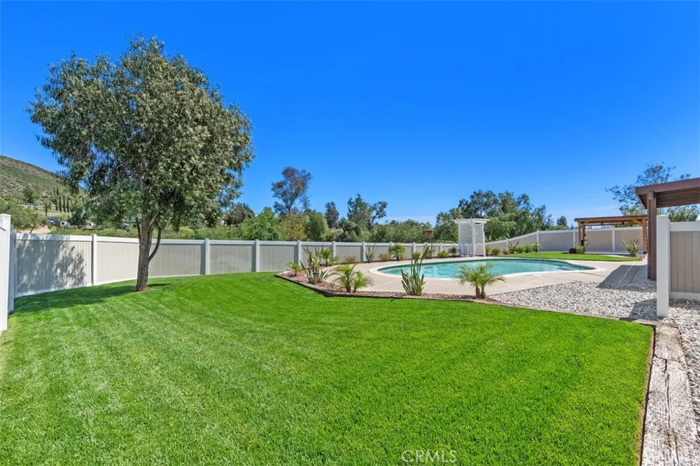 37790 Los Alamos Road Murrieta, CA 92563