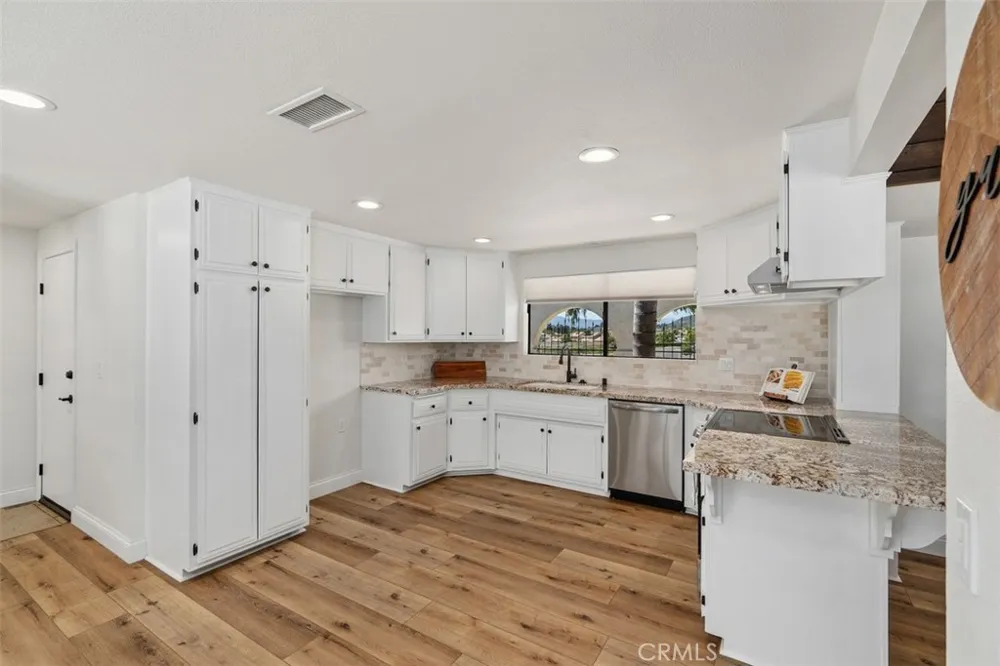 37790 Los Alamos Road Murrieta, CA 92563