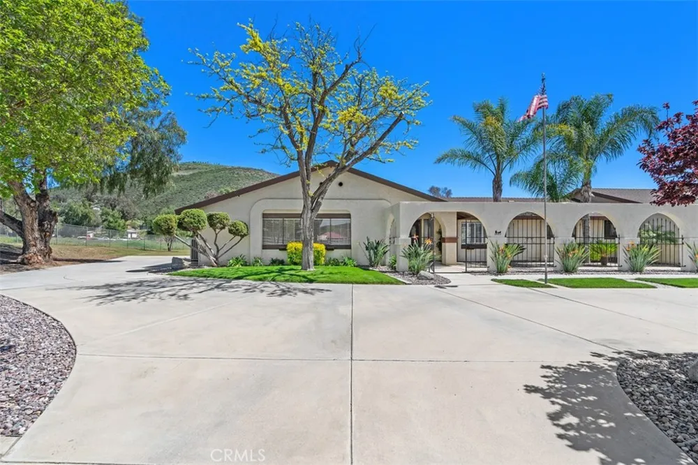 37790 Los Alamos Road Murrieta, CA 92563