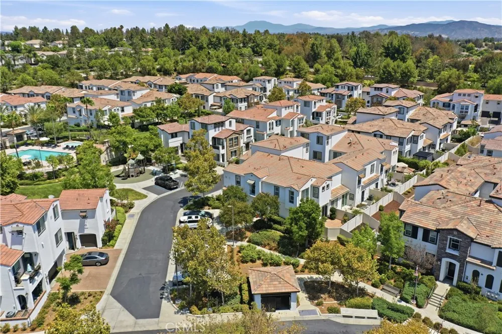 31827 Calle Brio Temecula, CA 92592