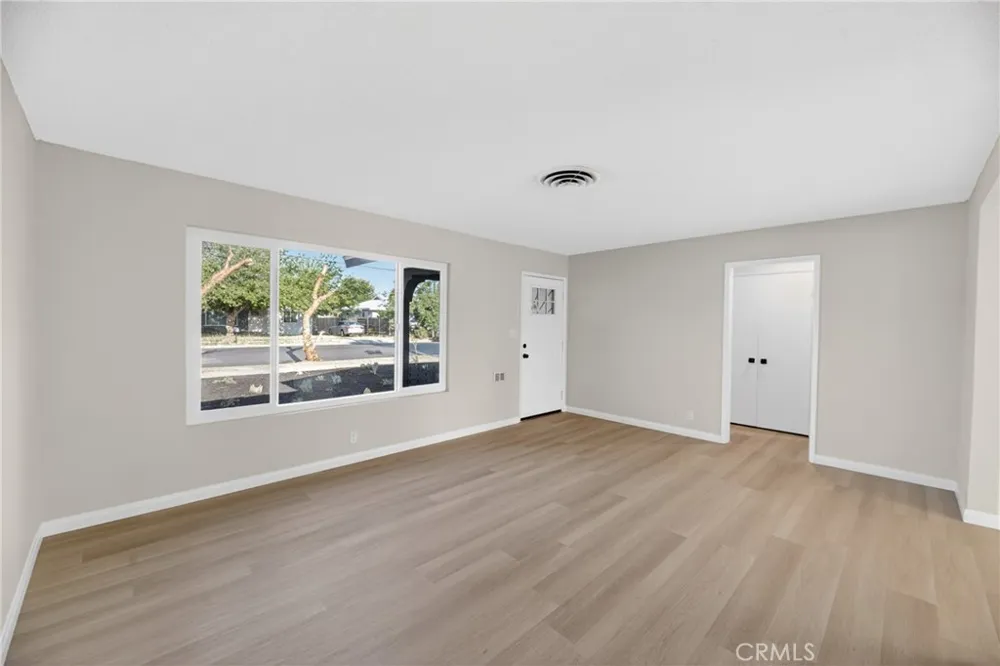 531 S Thompson Street Hemet, CA 92543
