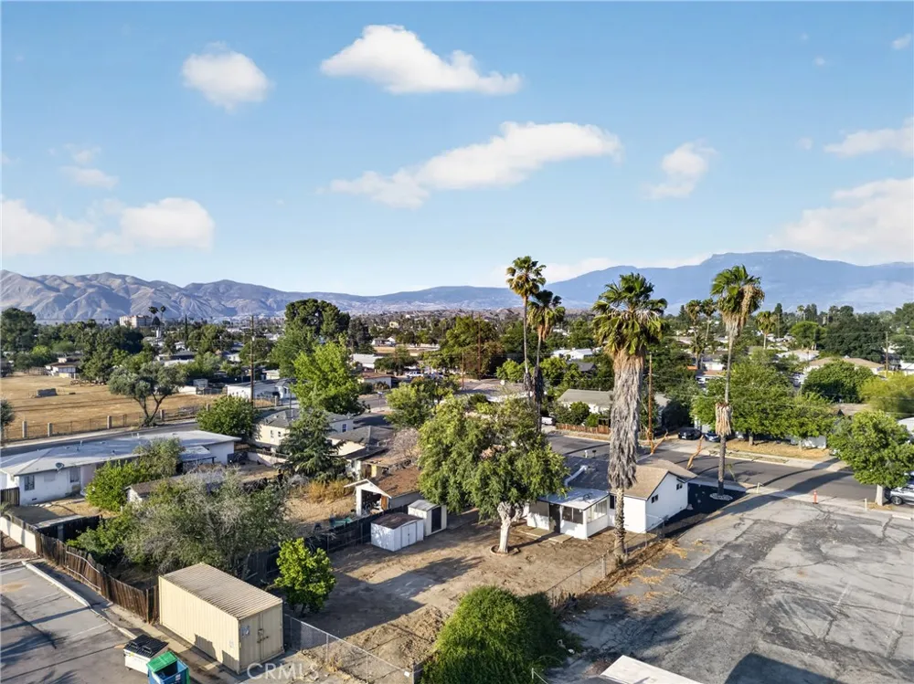 531 S Thompson Street Hemet, CA 92543