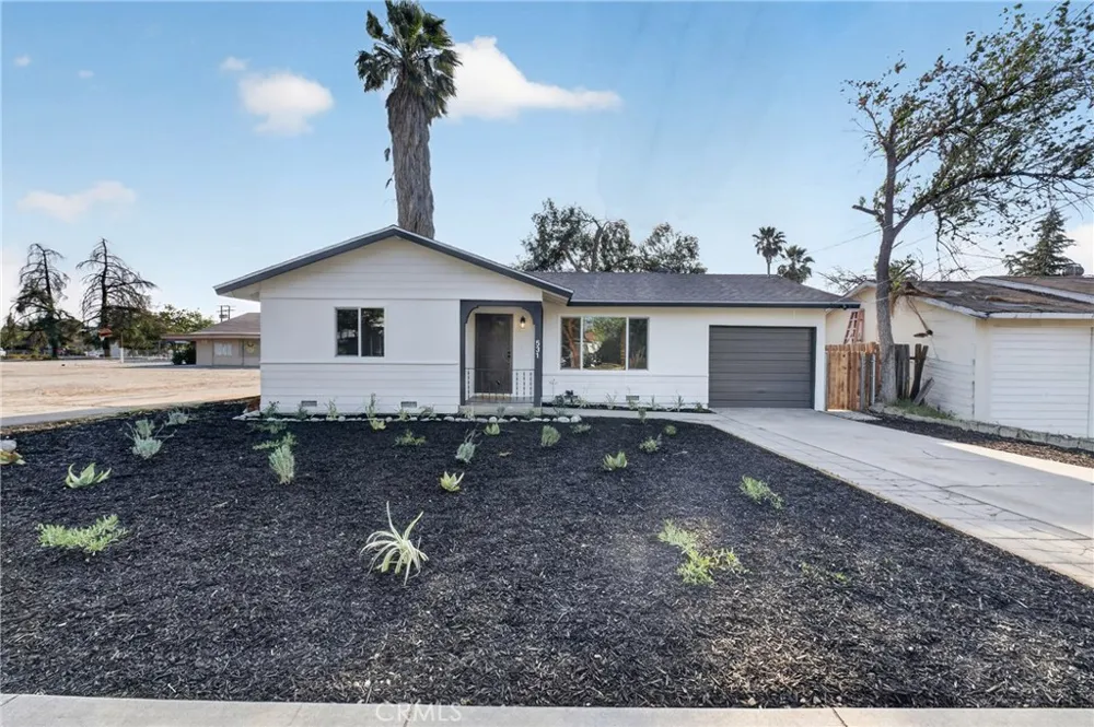 531 S Thompson Street Hemet, CA 92543