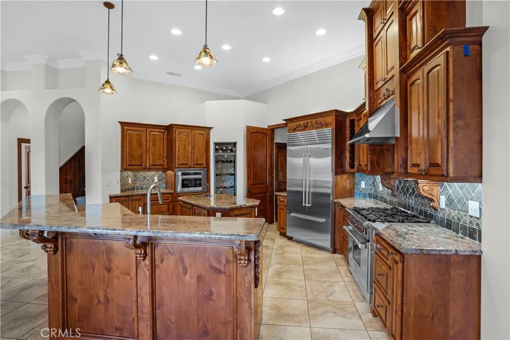 32032 La Serena Temecula, CA 92591