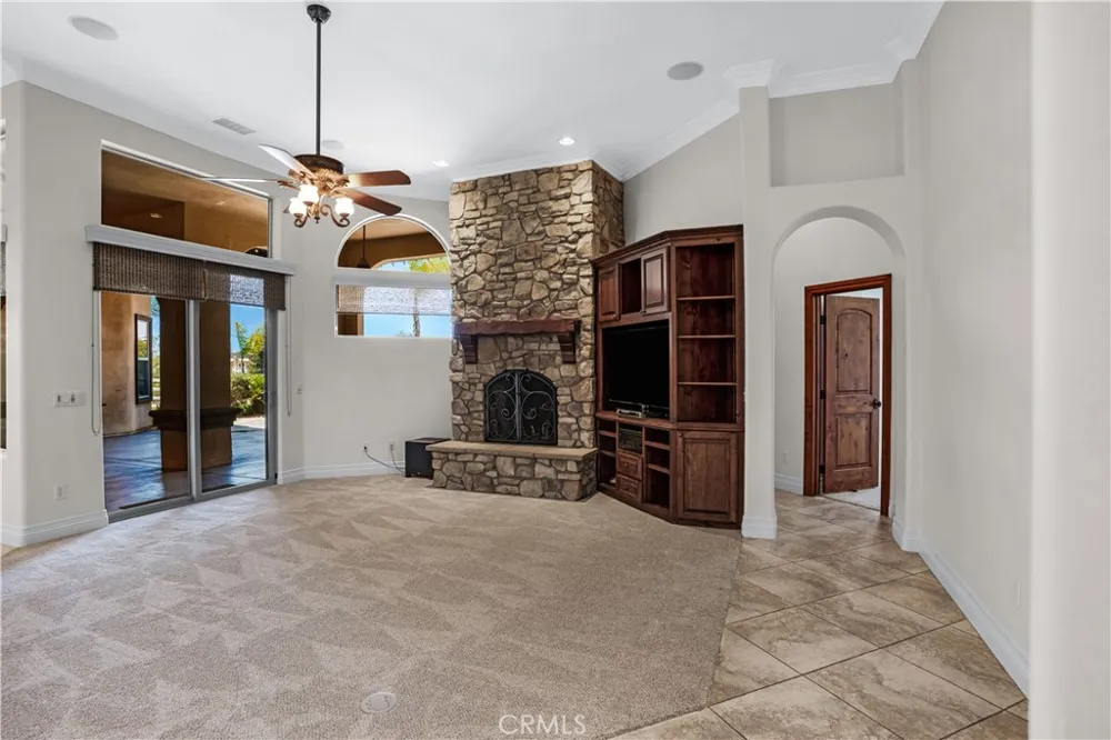 32032 La Serena Temecula, CA 92591