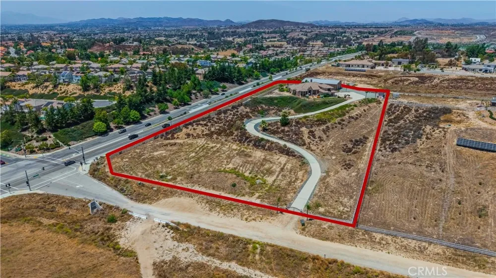 32032 La Serena Temecula, CA 92591
