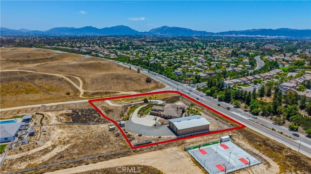 32032 La Serena Temecula, CA 92591