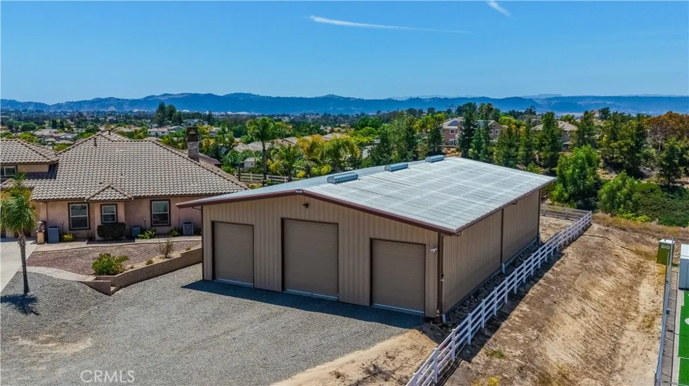 32032 La Serena Temecula, CA 92591