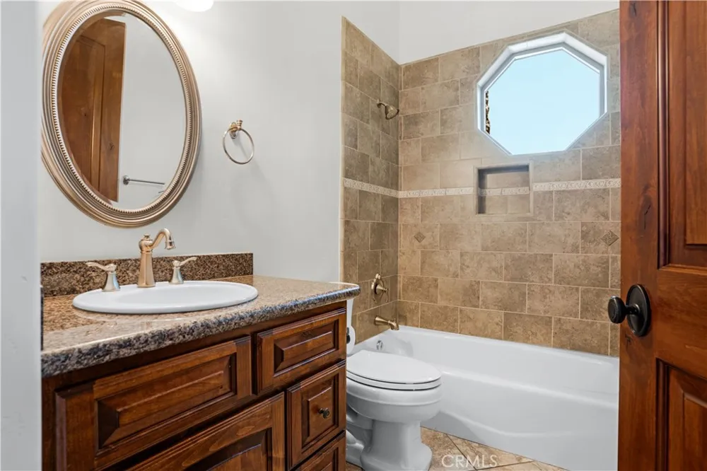 32032 La Serena Temecula, CA 92591