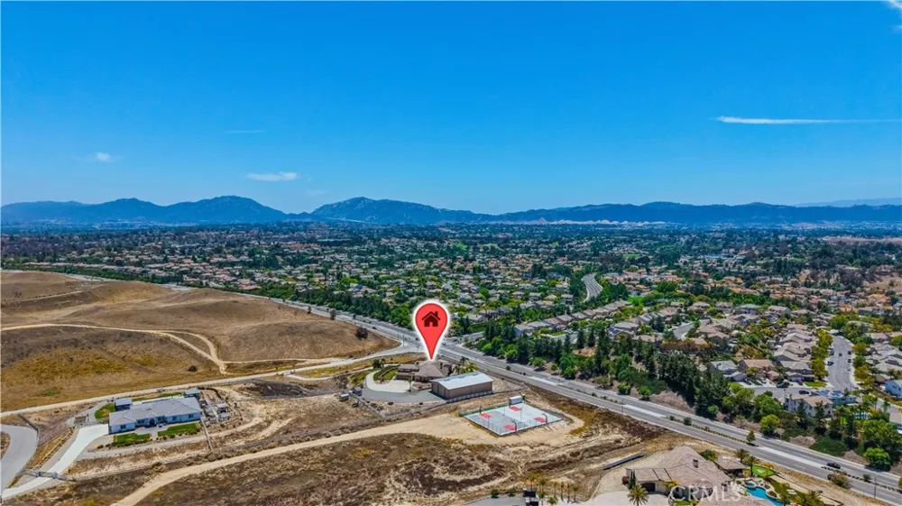 32032 La Serena Temecula, CA 92591