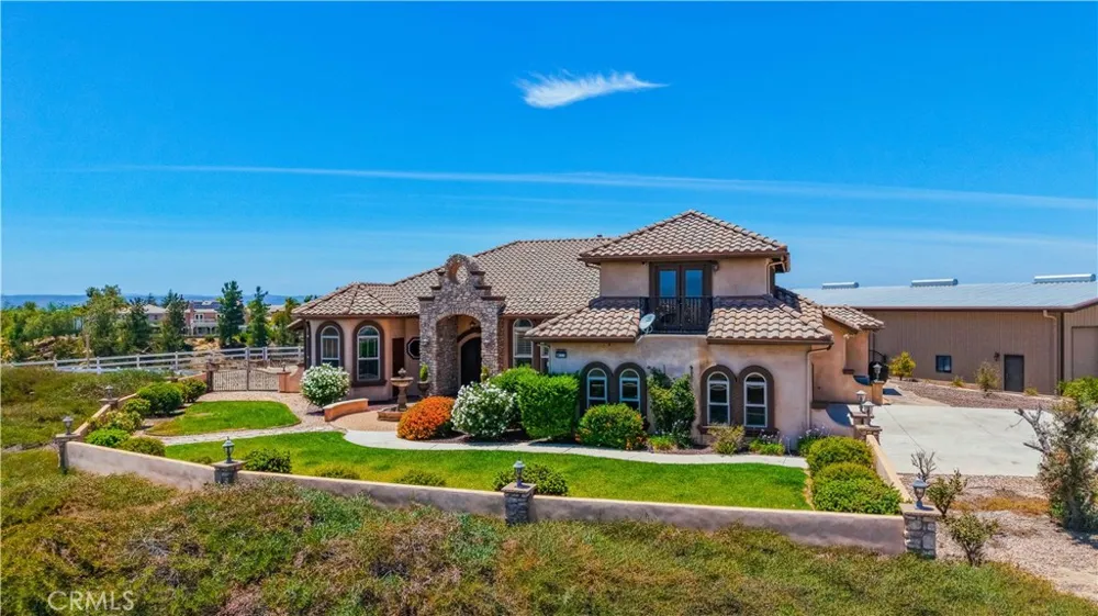 32032 La Serena Temecula, CA 92591
