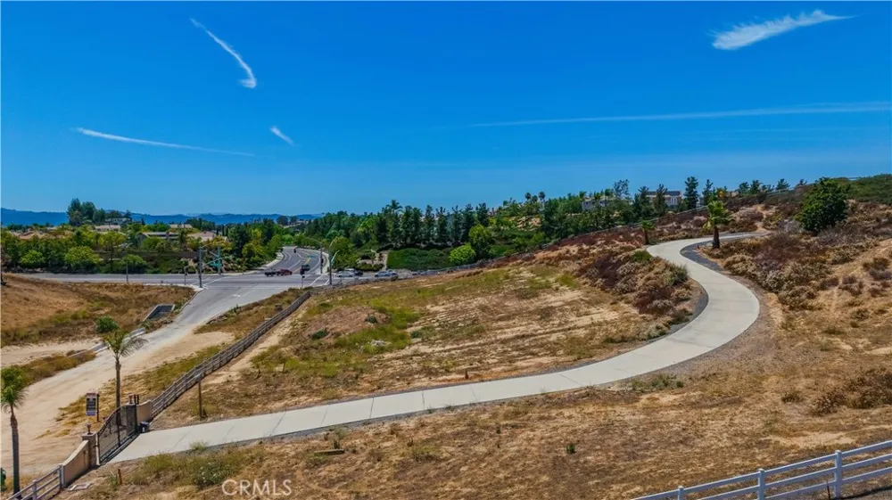 32032 La Serena Temecula, CA 92591